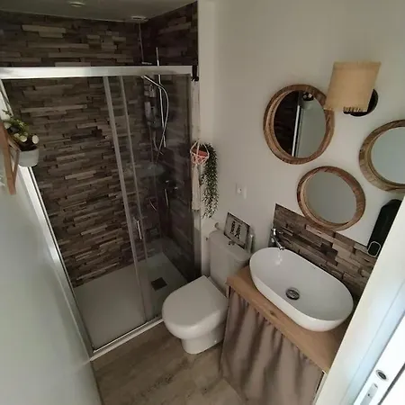 Holiday home Maison Entiere 5 A 10mn A Pied De L'entree Principale Du Circuit 24h Du Mans
