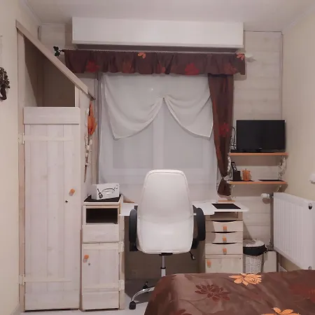 Дом отдыха Maison Entiere 5 A 10mn A Pied De L'entree Principale Du Circuit 24h Du Mans