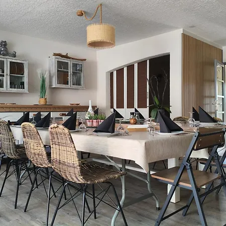 Holiday home Maison Entiere 5 A 10mn A Pied De L'entree Principale Du Circuit 24h Du Mans *