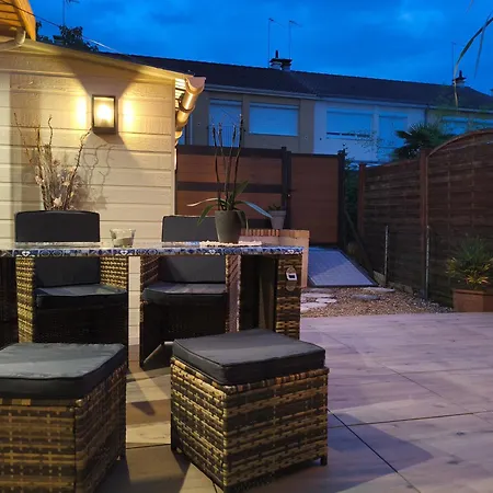 Holiday home Maison Entiere 5 A 10mn A Pied De L'entree Principale Du Circuit 24h Du Mans *