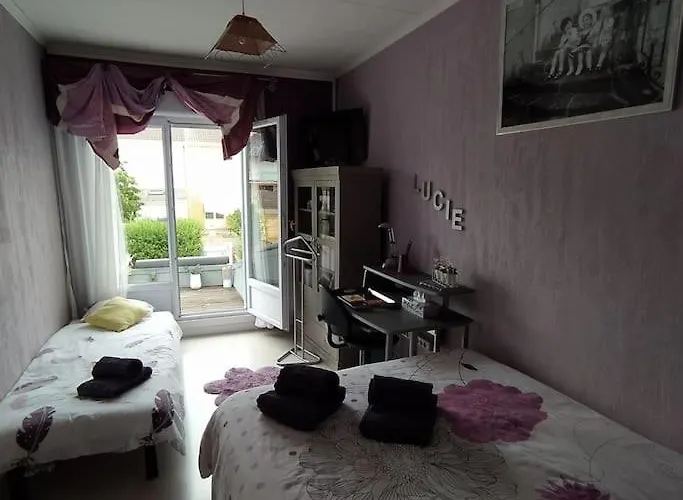 Casa vacanze Maison Entière 5 à 10mn à Pied De L'entrée Principale Du Circuit 24h Du Mans Le Mans