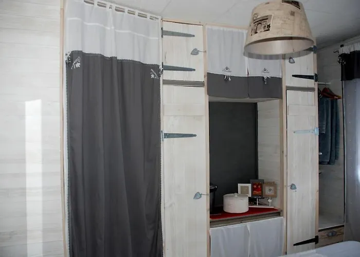 Maison Entière 5 à 10mn à Pied De L'entrée Principale Du Circuit 24h Du Mans * Le Mans