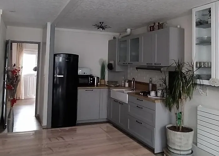 Maison Entière 5 à 10mn à Pied De L'entrée Principale Du Circuit 24h Du Mans Hébergement de vacances *