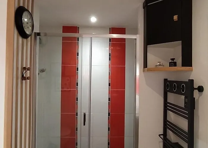 Maison Entière 5 à 10mn à Pied De L'entrée Principale Du Circuit 24h Du Mans Casa vacanze